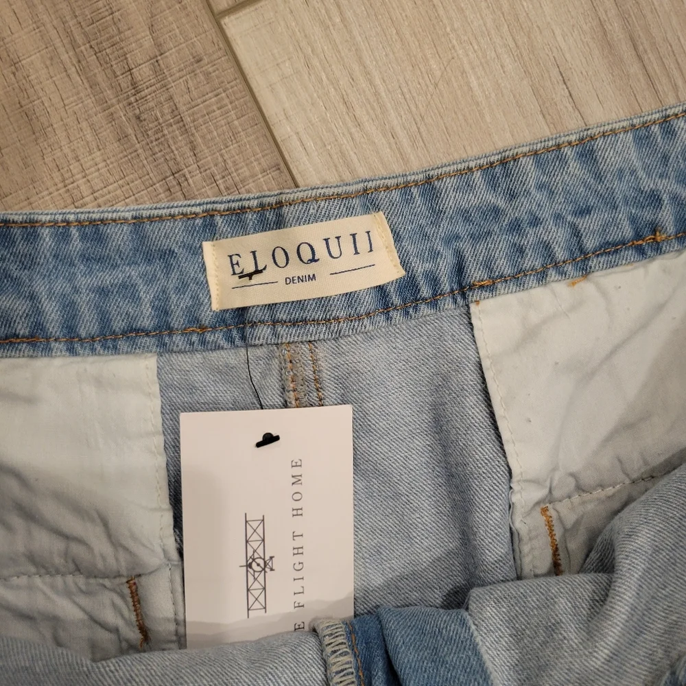 ELOQUII WEEKEND DENIM SHORTS WITH BELT SIZE 20 NWT